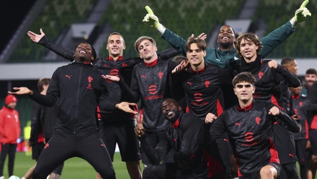 Comotto titolare, Estupinan e il Milan... con la palla. Che cosa vedere contro il Perth Glory 4 Comotto titolare, Estupinan e il Milan... con la palla. Che cosa vedere contro il Perth Glory