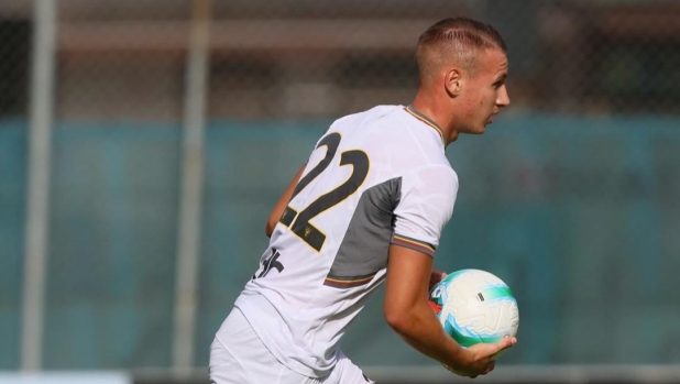 Al Lecce non basta Camarda: gli Emirati Arabi Uniti vincono 3-1 in amichevole 1 Al Lecce non basta Camarda: gli Emirati Arabi Uniti vincono 3-1 in amichevole