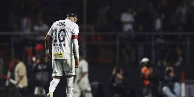 Neymar distrutto dopo la sconfitta umiliante del Santos: "Una vergogna..." 4 Neymar distrutto dopo la sconfitta umiliante del Santos: "Una vergogna..."