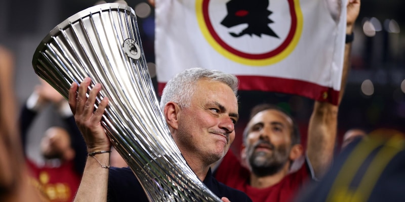 Mourinho ricorda la Conference League con la Roma: "Sono uno dei migliori" 3 Mourinho ricorda la Conference League con la Roma: "Sono uno dei migliori"