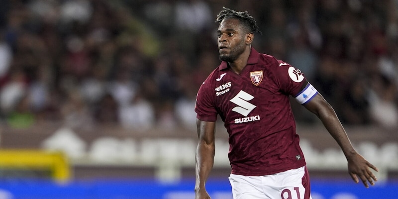 Zapata: "Toro per sempre! Almeno 10 gol, con Simeone insieme alla grande" 1 Zapata: "Toro per sempre! Almeno 10 gol, con Simeone insieme alla grande"