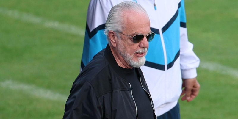 De Laurentiis e il retroscena da 200 milioni su Osimhen e Kvara: "Quando il Psg mi chiamò..." 4 De Laurentiis e il retroscena da 200 milioni su Osimhen e Kvara: "Quando il Psg mi chiamò..."