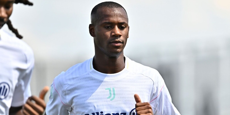 Djal&ograve;, addio alla Juve pi&ugrave; vicino: trattativa in corso per la cessione