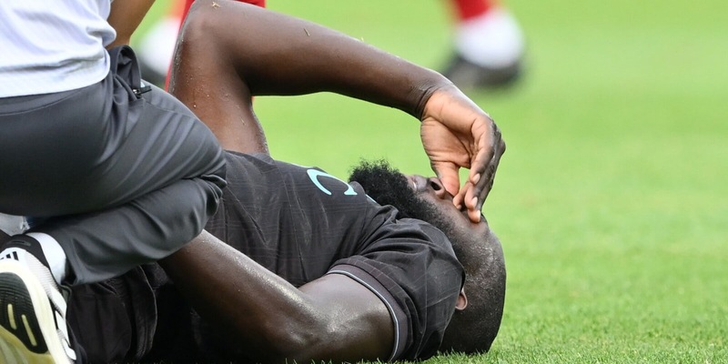 Lukaku, infortunio grave: "lesione di alto grado". Il Napoli sceglie una consulenza chirurgica