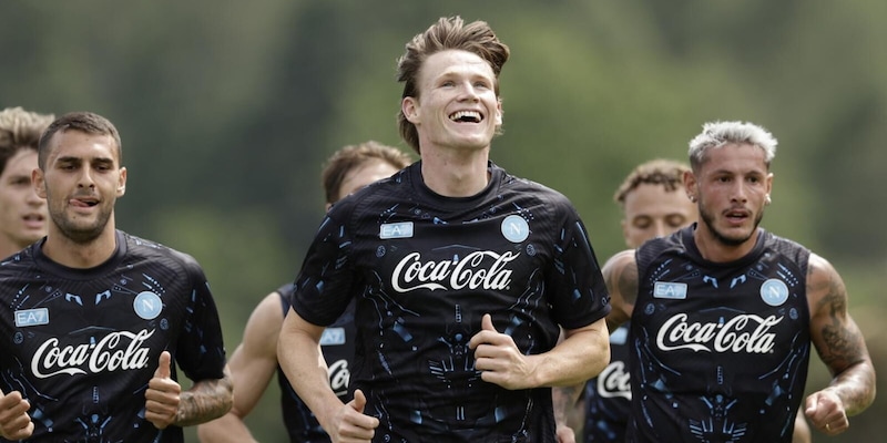 "McTominay candidato al Pallone d'Oro", la pazzesca indiscrezione che arriva dall'Inghilterra 2 "McTominay candidato al Pallone d'Oro", la pazzesca indiscrezione che arriva dall'Inghilterra