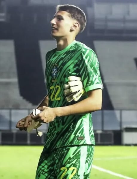 Como, arriva Henrique Menke in prestito con opzione: è ufficiale 3 Como, arriva Henrique Menke in prestito con opzione: è ufficiale