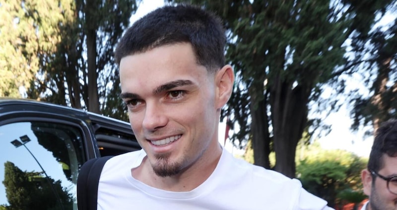 Napoli, Gutierrez è ufficiale: l'annuncio social di De Laurentiis 3 Napoli, Gutierrez è ufficiale: l'annuncio social di De Laurentiis