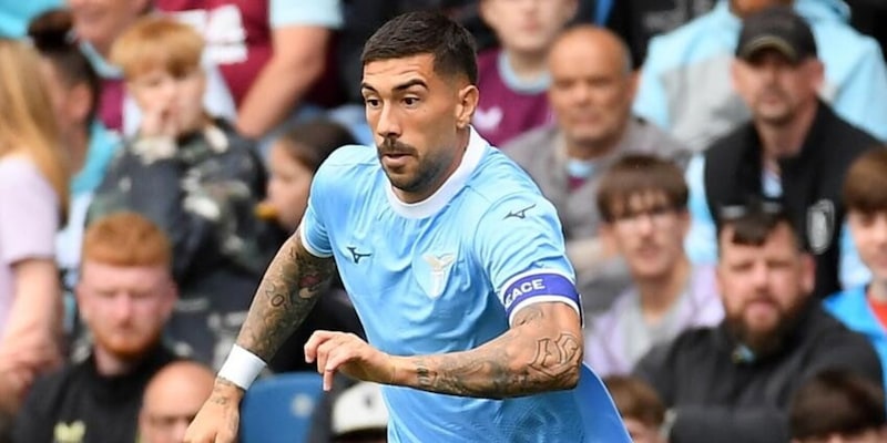 Zaccagni carica la Lazio verso il Como: "Bisogna rialzarsi. Mercato bloccato? Sarri ci ha detto..." 1 Zaccagni carica la Lazio verso il Como: "Bisogna rialzarsi. Mercato bloccato? Sarri ci ha detto..."