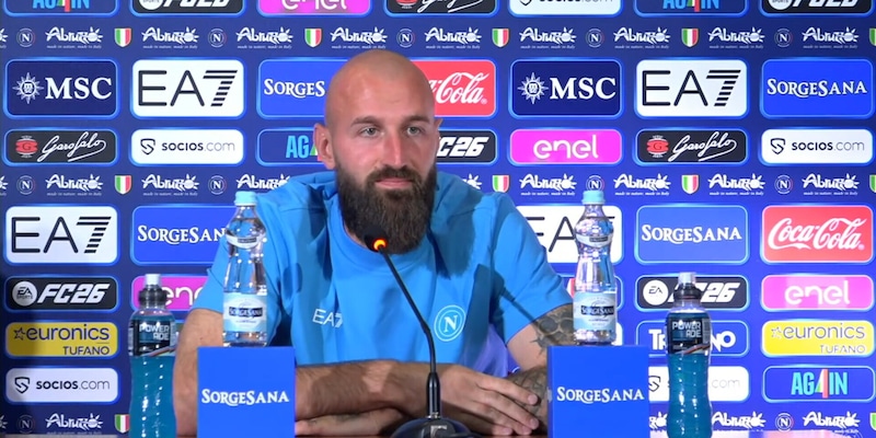Milinkovic-Savic: "Interesse del Napoli a marzo. Non mi sento secondo, a Conte non potevo dire no" 3 Milinkovic-Savic: "Interesse del Napoli a marzo. Non mi sento secondo, a Conte non potevo dire no"