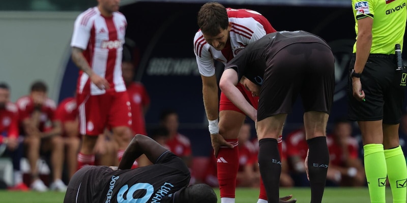 Come sta Lukaku: le sue condizioni dopo l'infortunio in amichevole con il Napoli 1 Come sta Lukaku: le sue condizioni dopo l'infortunio in amichevole con il Napoli