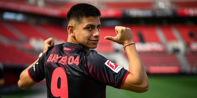 Echeverri lascia il Manchester City: ufficiale il trasferimento in Bundesliga 3 Echeverri lascia il Manchester City: ufficiale il trasferimento in Bundesliga