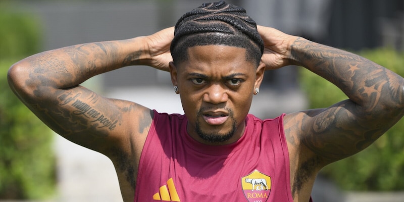 Bailey infortunato al primo allenamento con la Roma! Salterà l’esordio col Bologna 4 Bailey infortunato al primo allenamento con la Roma! Salterà l’esordio col Bologna