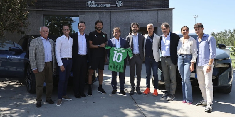 Gruppo Autoclub è il nuovo Official Automotive Partner del Sassuolo 1 Gruppo Autoclub è il nuovo Official Automotive Partner del Sassuolo