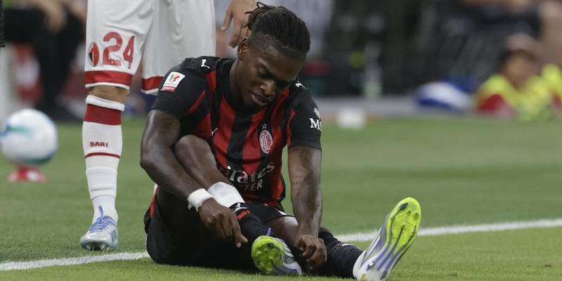 Il Milan di Allegri ai sedicesimi di Coppa Italia: Bari eliminato ma Leao infortunato 1 Il Milan di Allegri ai sedicesimi di Coppa Italia: Bari eliminato ma Leao infortunato
