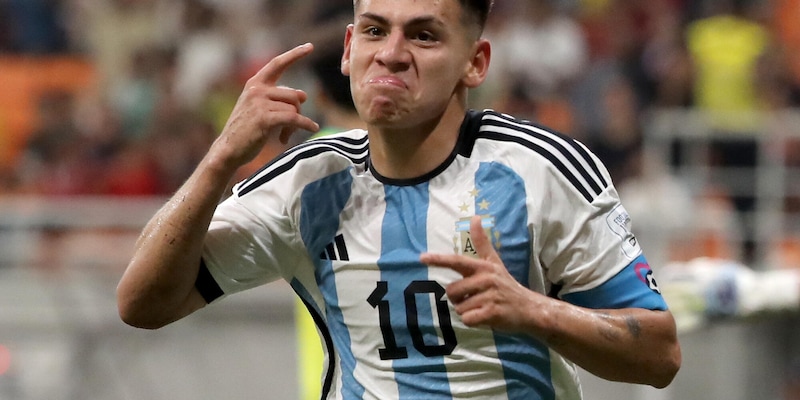 Roma, una trequarti argentina per Gasp: ecco chi &egrave; Echeverri, il Diablito del clan Messi