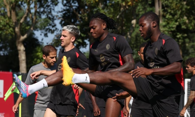 Donadoni sicuro: "Milan, credici. Per il titolo c'è anche il Diavolo, e se arriva Hojlund..." 2 Donadoni sicuro: "Milan, credici. Per il titolo c'è anche il Diavolo, e se arriva Hojlund..."