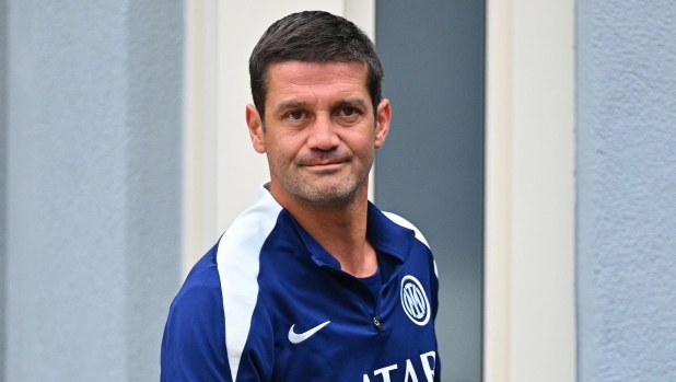 Inter, hai speso tanto davanti... ma dietro? Se non arriva un colpo, serve un'invenzione di Chivu 4 Inter, hai speso tanto davanti... ma dietro? Se non arriva un colpo, serve un'invenzione di Chivu