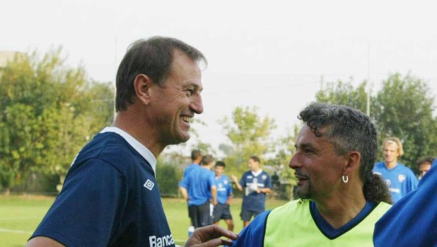 De Biasi: "Una mia fascia elastica guarì Baggio. Italia, che rimpianto! Ero quasi ct, poi non so..." 2 De Biasi: "Una mia fascia elastica guarì Baggio. Italia, che rimpianto! Ero quasi ct, poi non so..."