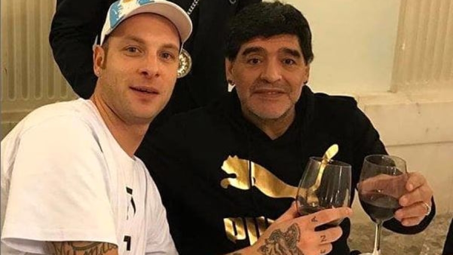 Clementino: "Io come Maradona, ci siamo fidati delle persone sbagliate" 1 Clementino: "Io come Maradona, ci siamo fidati delle persone sbagliate"