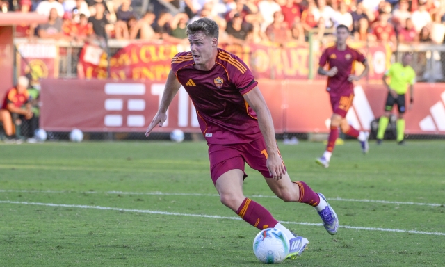 Ferguson: "Venuto alla Roma per tornare in Champions. E punto a fare 20 gol" 2 Ferguson: "Venuto alla Roma per tornare in Champions. E punto a fare 20 gol"