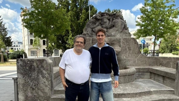 Ratisbona, la moschea, lo zio Ulli, il muro del "mauerbolzen": viaggio alle radici di Yildiz 2 Ratisbona, la moschea, lo zio Ulli, il muro del "mauerbolzen": viaggio alle radici di Yildiz