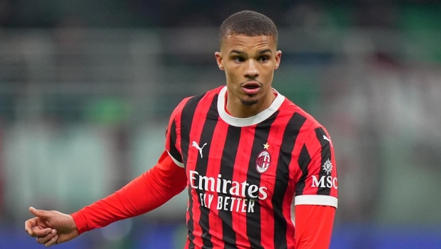Il Newcastle offre 30 milioni per Thiaw, ma il Milan lo vuole tenere 1 Il Newcastle offre 30 milioni per Thiaw, ma il Milan lo vuole tenere