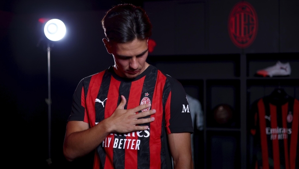 LIVE alle 16 Leeds-Milan, le ufficiali: Allegri lancia subito Jashari e Gimenez 1 LIVE alle 16 Leeds-Milan, le ufficiali: Allegri lancia subito Jashari e Gimenez