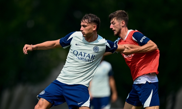 Seba Esposito ha scelto Cagliari: all'Inter 4 milioni e 40 per cento della futura rivendita 2 Seba Esposito ha scelto Cagliari: all'Inter 4 milioni e 40 per cento della futura rivendita