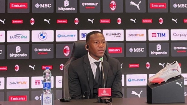 Estupinan: "Raccolgo l'eredità di Theo, tocca a me". Terracciano: "L'apice della carriera" 1 Estupinan: "Raccolgo l'eredità di Theo, tocca a me". Terracciano: "L'apice della carriera"