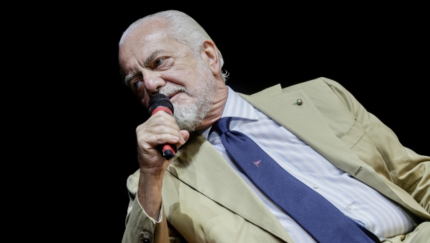 De Laurentiis: "Kvara al Psg? Minacciati dal suo agente. Volevo prendere Gyokeres ma..." 3 De Laurentiis: "Kvara al Psg? Minacciati dal suo agente. Volevo prendere Gyokeres ma..."