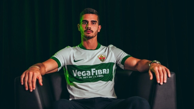 André Silva riparte dall'Elche: ufficiale il ritorno in Liga dell'attaccante ex Milan 1 André Silva riparte dall'Elche: ufficiale il ritorno in Liga dell'attaccante ex Milan