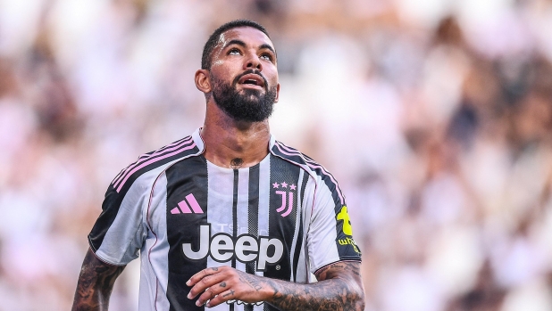 Juve, fuori uno! Douglas Luiz al Nottingham Forest, affare fatto: prestito con obbligo di riscatto 4 Juve, fuori uno! Douglas Luiz al Nottingham Forest, affare fatto: prestito con obbligo di riscatto