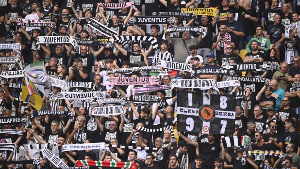 Tanti debiti, tanta passione: Serie A, il livello di interesse è ai massimi storici. Le cifre 1 Tanti debiti, tanta passione: Serie A, il livello di interesse è ai massimi storici. Le cifre