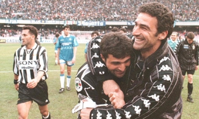 Rampulla: "Volevo essere Anastasi, papà mi mandò in porta. E quando segnai di testa..." 1 Rampulla: "Volevo essere Anastasi, papà mi mandò in porta. E quando segnai di testa..."