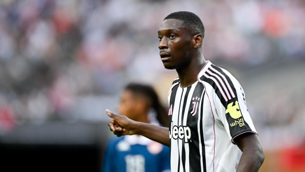 Juve, corsa contro il tempo per Kolo Muani. E sale l'alternativa Jackson 1 Juve, corsa contro il tempo per Kolo Muani. E sale l'alternativa Jackson