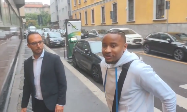 Milan, Nkunku ha firmato. Domani l'ufficialità, ha scelto il numero 18 1 Milan, Nkunku ha firmato. Domani l'ufficialità, ha scelto il numero 18