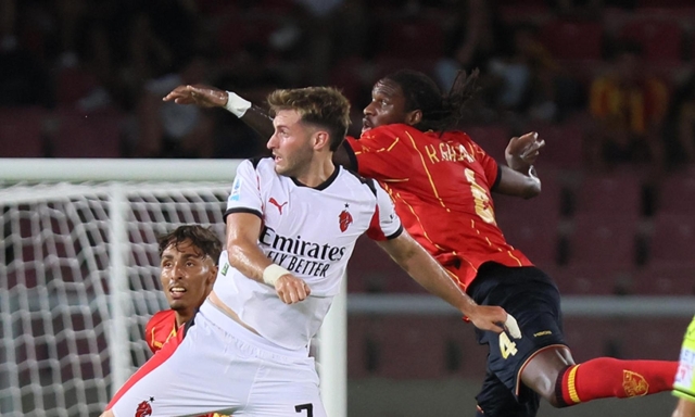 Le parole di Tare, il gol annullato, la maglia per Jashari: la strana serata di Gimenez. L'ultima? 1 Le parole di Tare, il gol annullato, la maglia per Jashari: la strana serata di Gimenez. L'ultima?