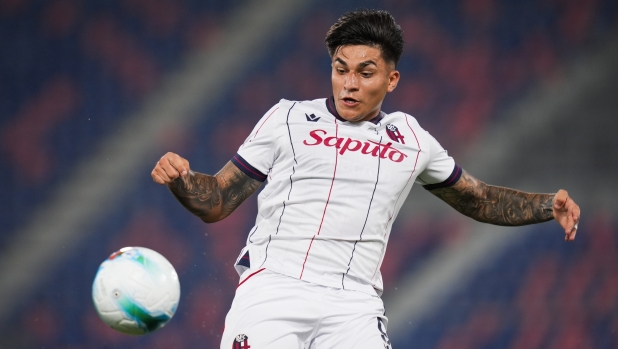 LIVE Alle 18.30 Bologna-Como, le ufficiali: Castro contro Douvikas. Rowe dalla panchina 1 LIVE Alle 18.30 Bologna-Como, le ufficiali: Castro contro Douvikas. Rowe dalla panchina
