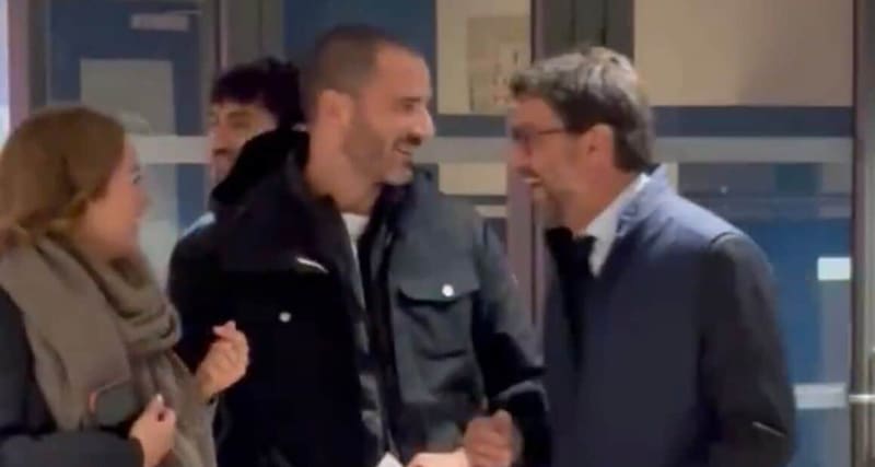 Agnelli e Bonucci, reunion Juve da Champions: l'incontro in Olanda scatena i tifosi 1 Agnelli e Bonucci, reunion Juve da Champions: l'incontro in Olanda scatena i tifosi