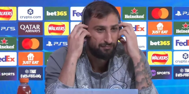 Donnarumma, siparietto su Manchester City-Napoli: "Mia mamma un po' in difficoltà, spero che tiferà per me" 2 Donnarumma, siparietto su Manchester City-Napoli: "Mia mamma un po' in difficoltà, spero che tiferà per me"