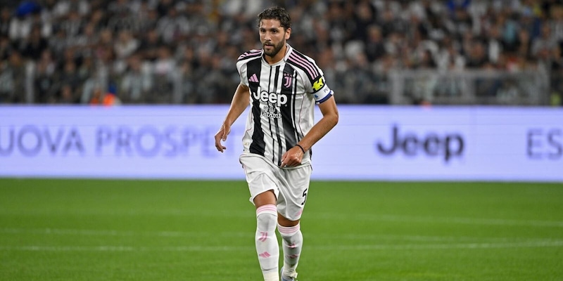 Locatelli prima di Juve-Borussia Dortmund: "Siamo in fiducia. Dall'Inter ci portiamo dietro l'entusiasmo" 2 Locatelli prima di Juve-Borussia Dortmund: "Siamo in fiducia. Dall'Inter ci portiamo dietro l'entusiasmo"