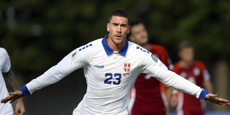 Vlahovic, dopo la Juve anche la Serbia: gol decisivo contro la Lettonia