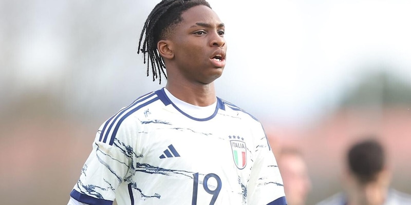 Elimoghale doppietta show con l'Italia U18: il talento Juve brilla contro la Corea del Sud! 4 Elimoghale doppietta show con l'Italia U18: il talento Juve brilla contro la Corea del Sud!