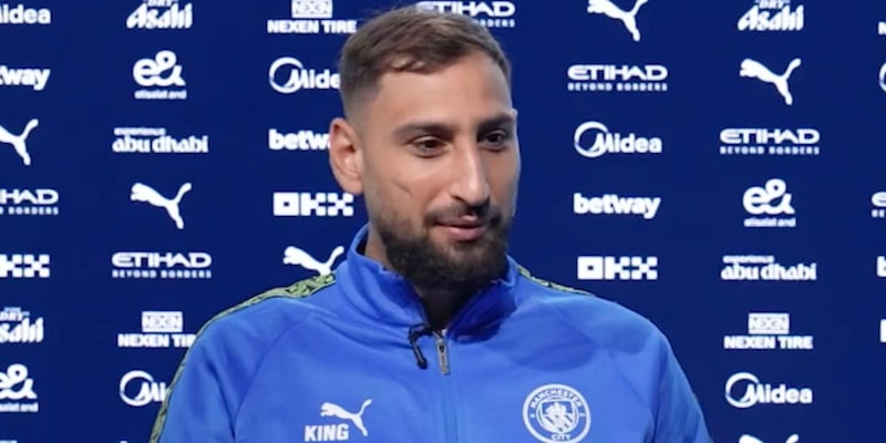 City, Donnarumma: “Orgoglioso di essere qui, Premier miglior campionato al mondo”. Su Guardiola... 1 City, Donnarumma: “Orgoglioso di essere qui, Premier miglior campionato al mondo”. Su Guardiola...