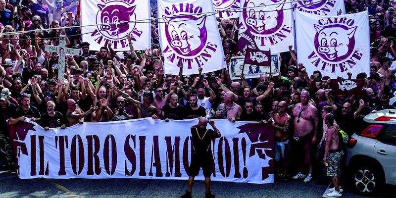 Nuova marcia dei tifosi: «Cairo, vendi il Toro!» 3 Nuova marcia dei tifosi: «Cairo, vendi il Toro!»