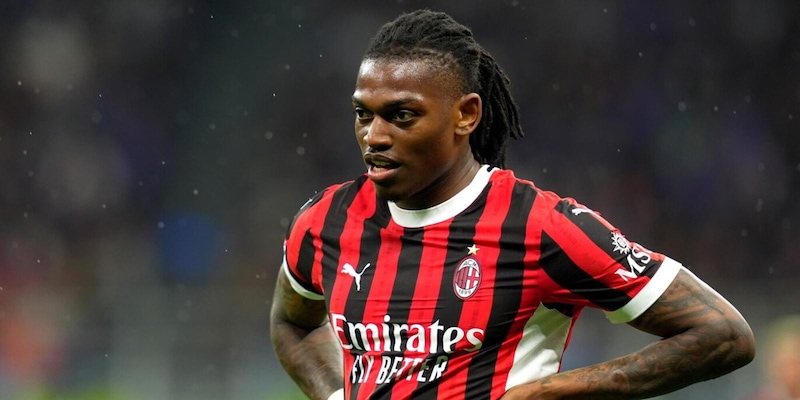 Milan, Leao: "Ho un lesione per cui è meglio non prendere rischi. Io centravanti? Vi spiego" 2 Milan, Leao: "Ho un lesione per cui è meglio non prendere rischi. Io centravanti? Vi spiego"