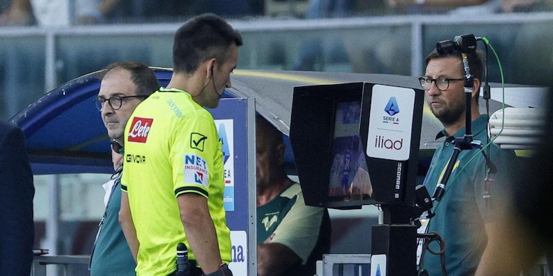 <!--StartFragment -->Juve, tifosi inferociti sui social dopo il pari con il Verona: l&rsquo;arbitro scambia Joao Mario con Kalulu<!--EndFragment -->