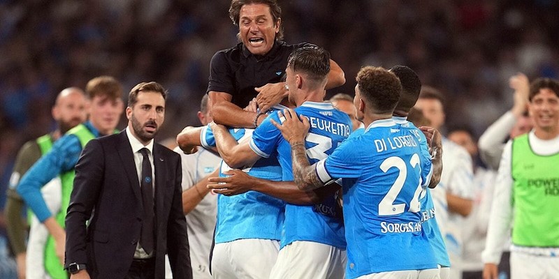 Napoli-Pisa 3-2: Gilmour, Spinazzola e Lucca mandano Conte in vetta da solo 4 Napoli-Pisa 3-2: Gilmour, Spinazzola e Lucca mandano Conte in vetta da solo