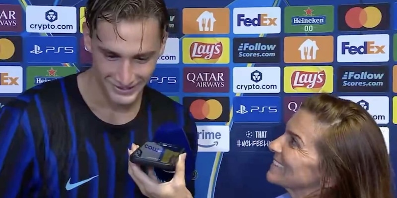 Pio Esposito, sorpresa in diretta tv con il fratello Sebastiano: "È ora di fare gol..." 3 Pio Esposito, sorpresa in diretta tv con il fratello Sebastiano: "È ora di fare gol..."