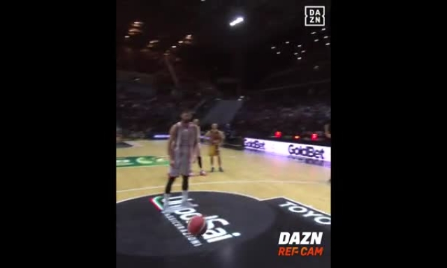 Juve-Inter con telecamera arbitrale? Un'idea portata in Italia dalla Lega basket 4 Juve-Inter con telecamera arbitrale? Un'idea portata in Italia dalla Lega basket